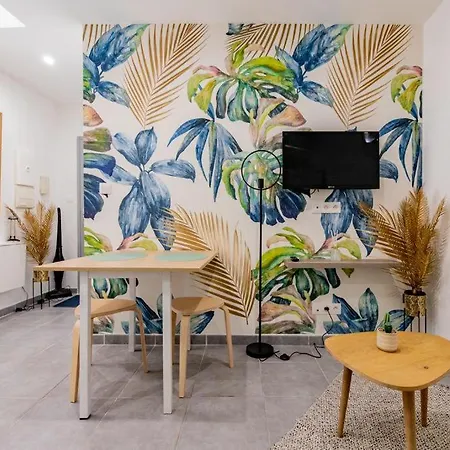 Daire Cosy Au Coeur De L'ecusson - Arenes A 2 Min