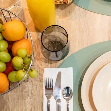 Cosy Au Coeur De L'ecusson - Arenes A 2 Min Daire *