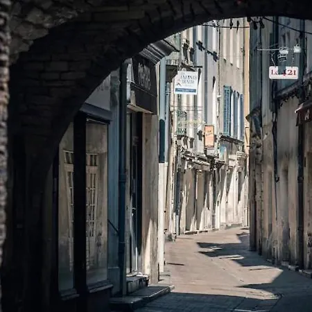 Cosy Au Coeur De L'ecusson - Arenes A 2 Min Nimes