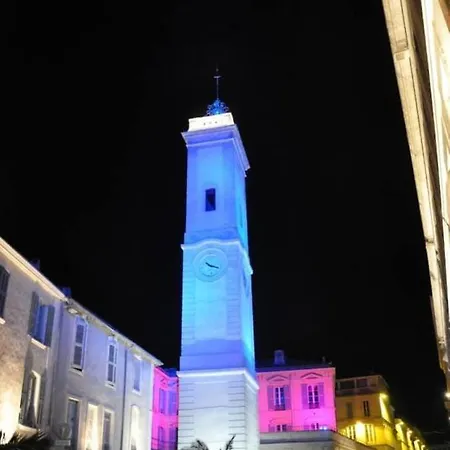 Cosy Au Coeur De L'ecusson - Arenes A 2 Min * Nimes