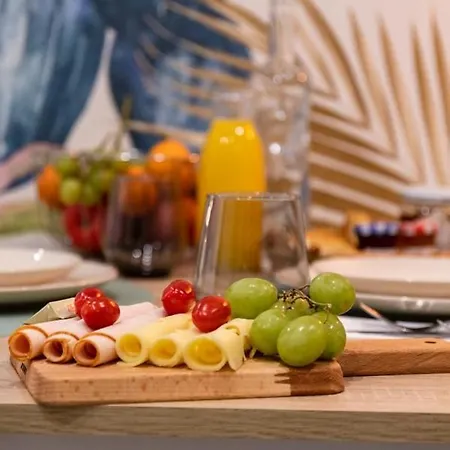 Cosy Au Coeur De L'ecusson - Arenes A 2 Min Daire *