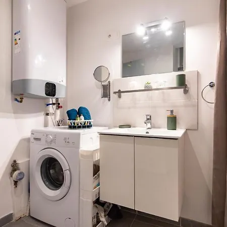 Cosy Au Coeur De L'ecusson - Arenes A 2 Min *