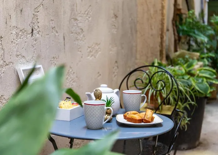 Apartment Cosy Au Coeur De L'ecusson - Arenes A 2 Min Nimes